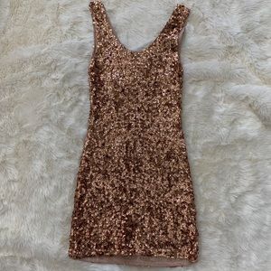 Stretchy sequin dress, size medium